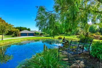 827 Sandy Knolls Road, West Melton