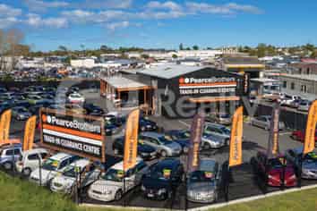 Full Exposure Yard/Warehouse | Billboard Included