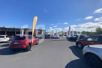 Full Exposure Yard/Warehouse | Billboard Included