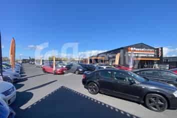 Full Exposure Yard/Warehouse | Billboard Included