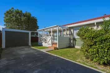 2/202 Sawyers Arms Road , Casebrook