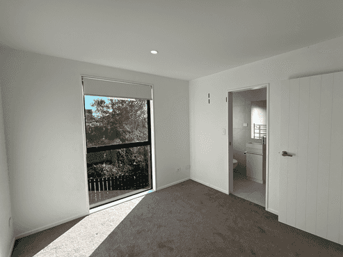 8/2 Windermere Crescent, Blockhouse Bay