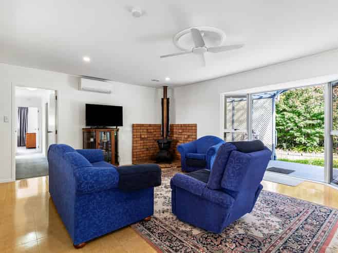 14 Puketitiro Street, Glen Eden