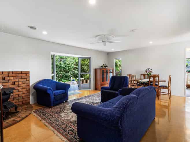 14 Puketitiro Street, Glen Eden