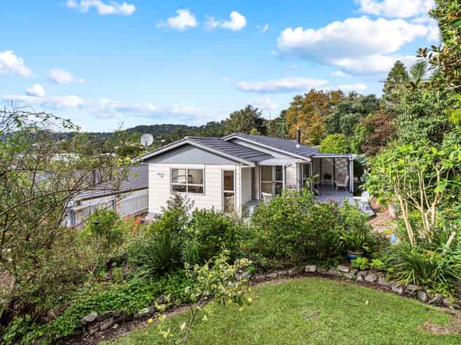 14 Puketitiro Street, Glen Eden