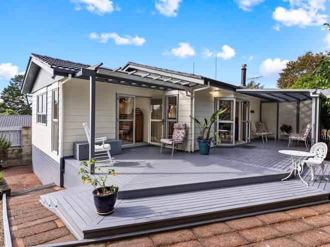 14 Puketitiro Street, Glen Eden