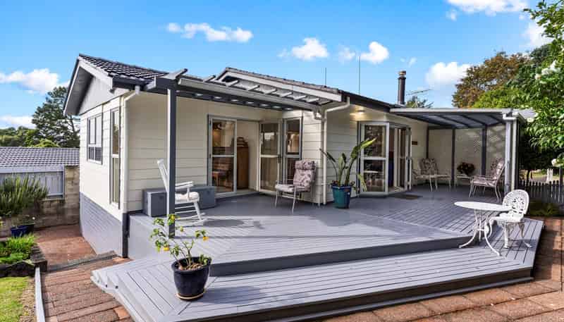 14 Puketitiro Street, Glen Eden