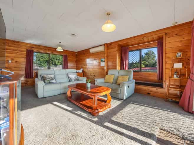 13A Ward Crescent, Te Atatu Peninsula