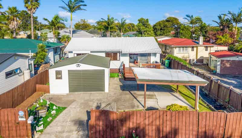 13A Ward Crescent, Te Atatu Peninsula