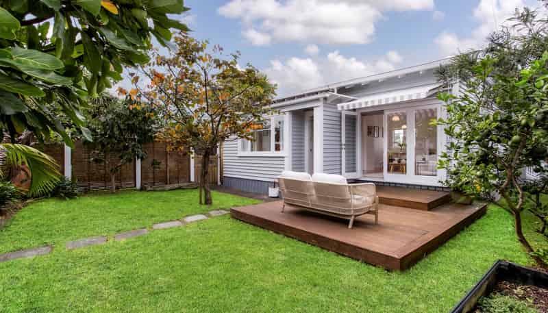 37 Holly Street, Avondale