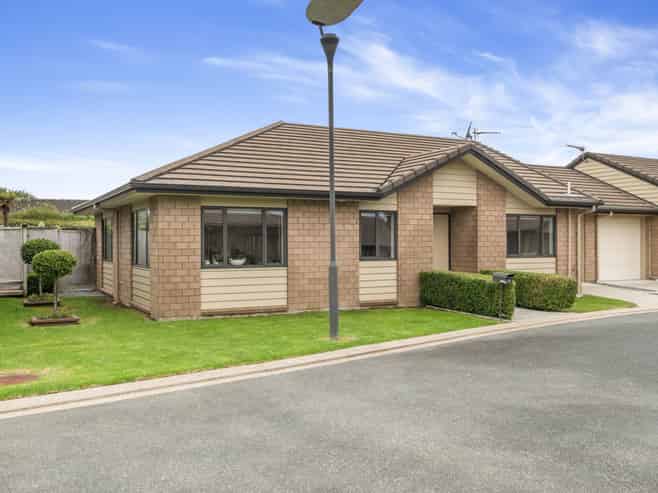 34 Royalle Mews, Botany Downs