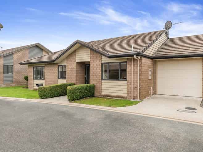 34 Royalle Mews, Botany Downs