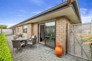 34 Royalle Mews, Botany Downs