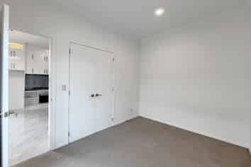 A/1 Iwinuku Crescent, Wattle Downs