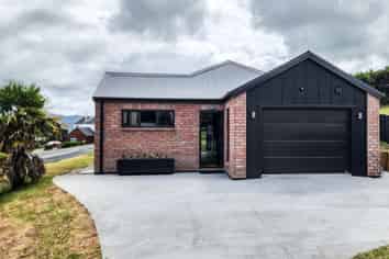 1 Midgard Rd, Coopers Beach