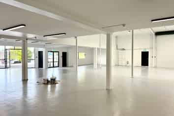 Trade Retail/Showroom Office Opportunity