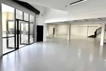 Trade Retail/Showroom Office Opportunity