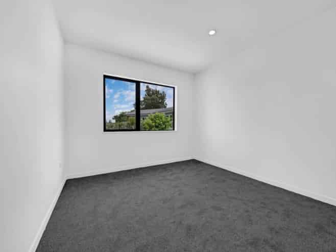 4C & 4D Glenmore Road, Sunnyhills