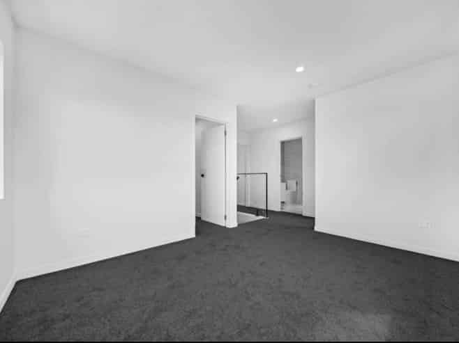 4C & 4D Glenmore Road, Sunnyhills