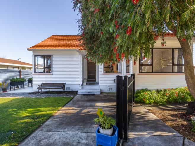 66 Douglas McLean Avenue, Marewa