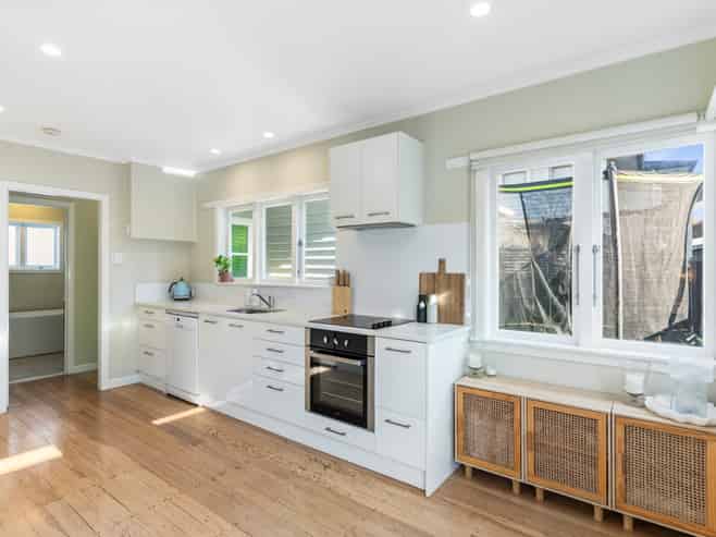 7 Kenmure Avenue, Forrest Hill