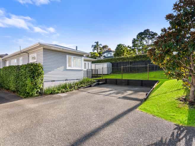 7 Kenmure Avenue, Forrest Hill
