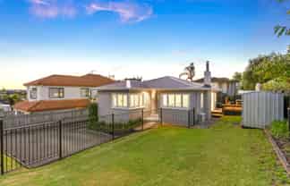 7 Kenmure Avenue, Forrest Hill