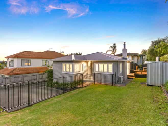 7 Kenmure Avenue, Forrest Hill