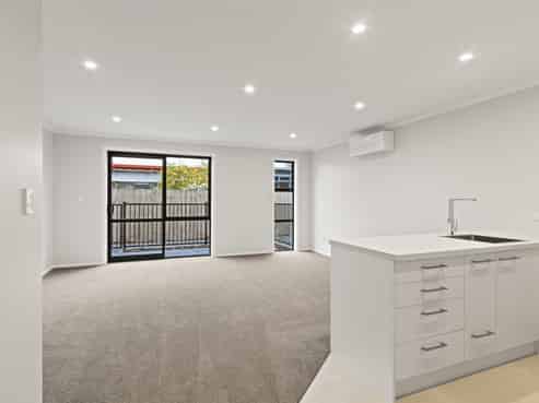 8/48 Wellington Street, Hamilton East