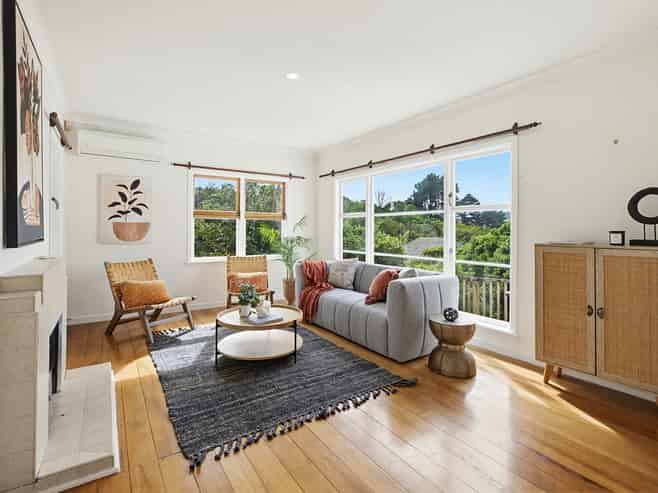 9 Victory Crescent, Tawa