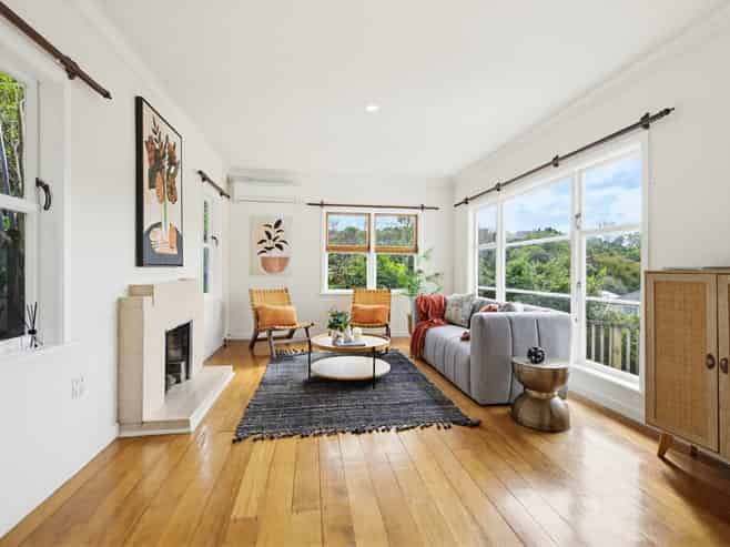 9 Victory Crescent, Tawa