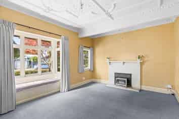 8 McDonald Street, Napier South