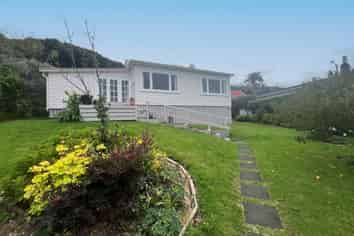 100 Vanguard Street, Thames