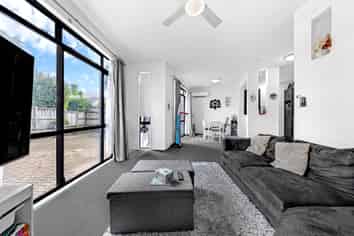 44/2 Armoy Drive, East Tamaki