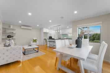 21 Lagonda Rise, Oteha