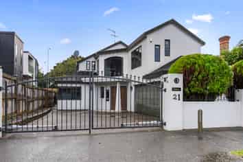 21 Arcadia Road, Epsom