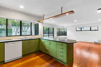 21 Arcadia Road, Epsom