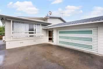 2/78 Webster Avenue, Mount Roskill