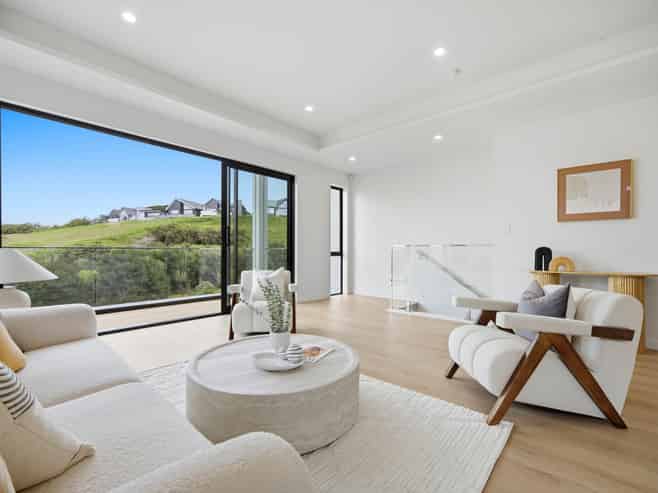 4 Tikati Rise, Long Bay