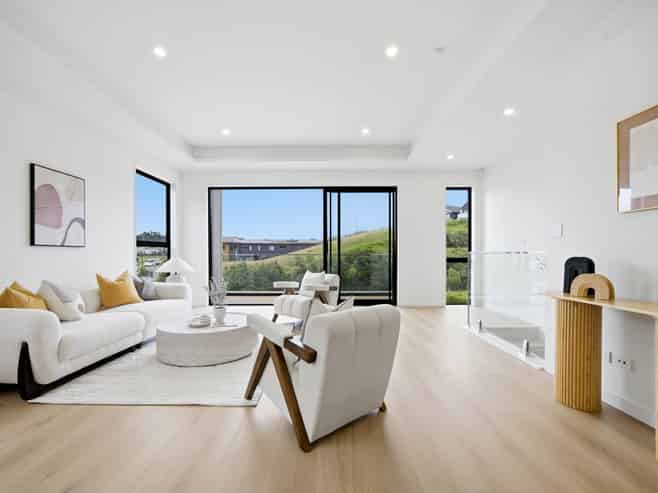 4 Tikati Rise, Long Bay