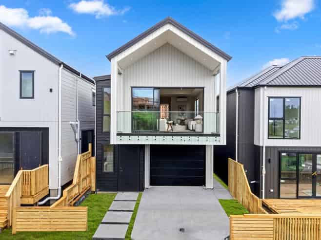 4 Tikati Rise, Long Bay