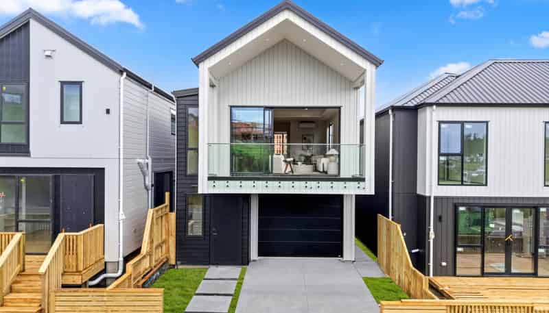 4 Tikati Rise, Long Bay