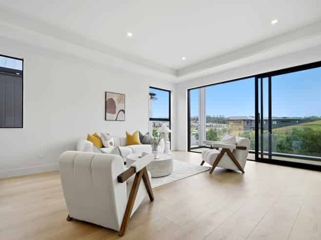 4 Tikati Rise, Long Bay