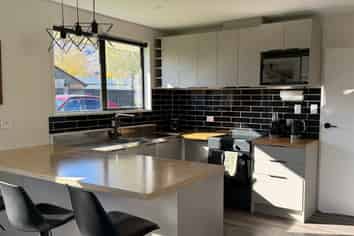 2 Austin Place, Cromwell