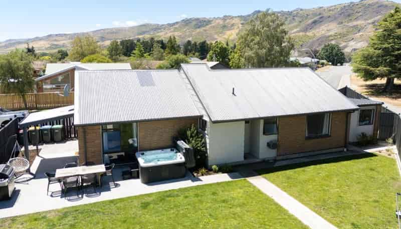 2 Austin Place, Cromwell