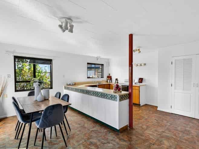 26 Flanders Avenue, Onekawa