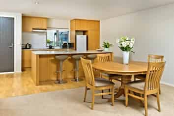 207/252 Centreway Road, Orewa