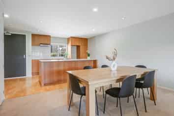 207/252 Centreway Road, Orewa