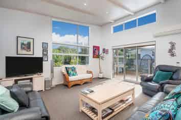 36 Oyster Drive, Cooks Beach