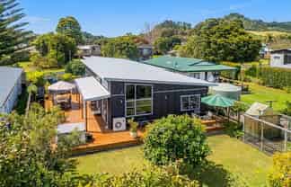 36 Oyster Drive, Cooks Beach
